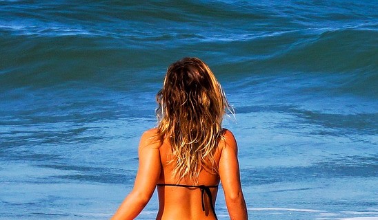 topless-vitoria Vitoria aclara dudas sobre topless en piscinas ¡Consejo de siglo pasado!