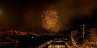 Aste Nagusia 2026 firma el récord histórico de gentío ¡Datos! Bilbao ha superado este año su récord de asistencia a Aste Nagusia. Alcanza por primera vez los 2 millones. El anterior récord era de 2023 con doscientas mil personas menos.