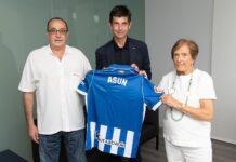 Recuerdo del Alavés a Asun Gorospoe