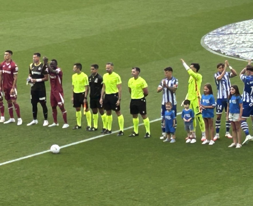 El árbitro vulneró el protocolo de colores en el Alavés-Getafe