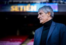 ‘Cambian’ al entrenador del Alavés en mitad del partido 'Cambian' al entrenador del Alavés en mitad del partido