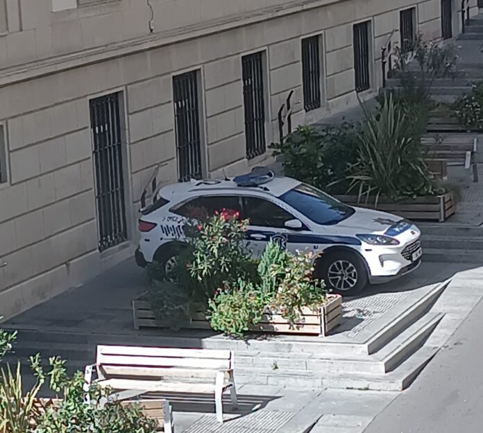 Sigue el 'aparca donde te sale' en Vitoria ¡A la sombrita!