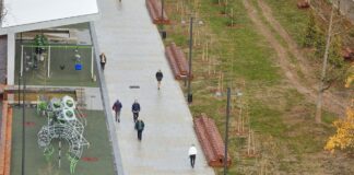 Niños vuelven a casa ‘negros’ en Vitoria Niños vuelven casa 'negros' en Vitoria