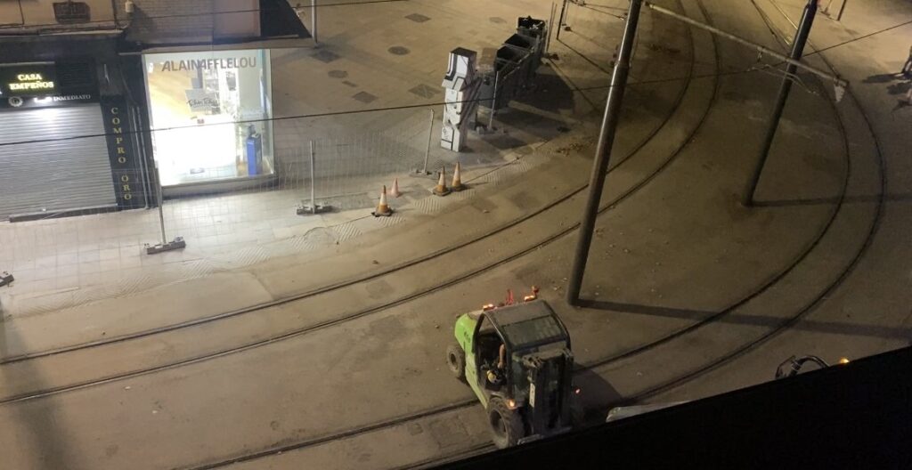Caos y fracaso del tranvía en Vitoria ¡Siguen ruidos que iban a quitar!
