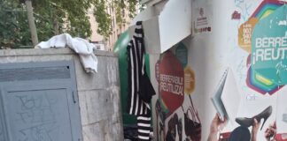 Caos en los contenedores de ropa de Vitoria Caos en los contenedores de ropa de Vitoria