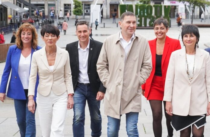 EH-BILDU-EVA-ROCIO Vitoria-Alava: Bildu anuncia candidatas y... ¡No han acabado votaciones!