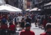 Caras largas en la puerta de Mendi antes del Alavés-Osasuna Caras largas en la puerta de Mendi antes del Alavés-Osasuna