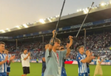 Mendi y el Alavés homenajean a Mikel