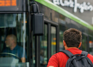 El pasajero más gafado de Vitoria ¡Pierde autobuses por segundos! El pasajero más gafado de Vitoria ¡Pierde autobuses por segundos!