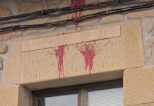 «Burla» en Álava con la inscripción franquista "Burla" en Álava con la inscripción franquista