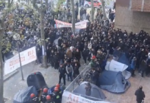 Pocos policías en los graves incidentes del desalojo en Vitoria