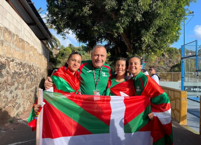 padel-bakh La cantera de pádel de Bakh acude a campeonatos en España