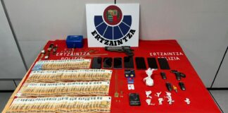 Venden drogas en Vitoria delante del niño Venden drogas en Vitoria delante del niño
