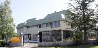 No les gusta, pero los desalojados aceptan un albergue en Vitoria No les gusta, pero los desalojados aceptan un albergue en Vitoria